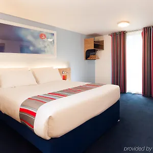 Travelodge Central Princes Street Hotel